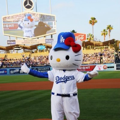 Alexxmb99's profile picture. Ale ✝️ 🇲🇽🇺🇸 •sports fanatic❤️ #dodgers #49ers #Lakers #Chivas •Marvel/Star wars fan