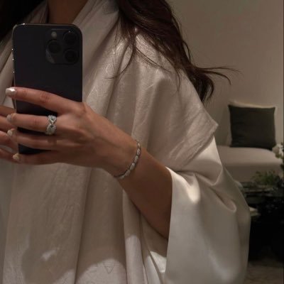 _Alshahad's profile picture. a place for my problems and emoation🕯️