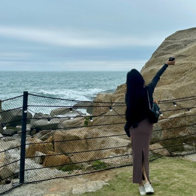 riskalatif2235's profile picture. With every mistake we become stronger, because success is learning from mistakes.😇☺️