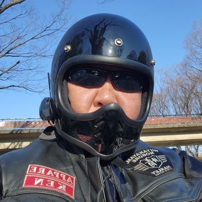 kenkyokushin's profile picture. パーソナルトレーナーと着物デザインの仕事をしています。
趣味はハーレーダビッドソン。