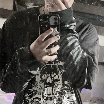 WH115KEY's profile picture. faceless tboy , he/him , 20 , dm for selling info