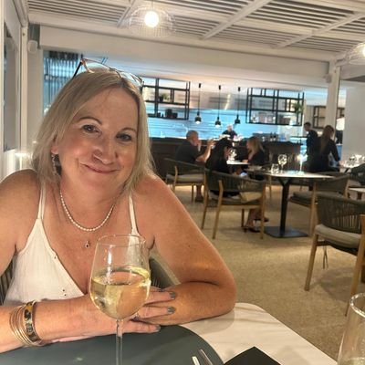 ElizabethP68484's profile picture. My other account @lizperrella was hacked. Not a fan of the Tories/Reform. Brexit was a disaster.