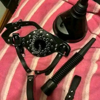 Goddessbec95370's profile picture. Hello any real submissive slave or sissy slut here that is willing to serve DM mommy up 😈😈