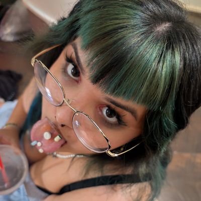 unsaltedcrayon's profile picture. ♢🎀♢21♢🎀♢
NSFW
I'm going through a rough patch so excuse my inconsistencies

(AHHH🖤)