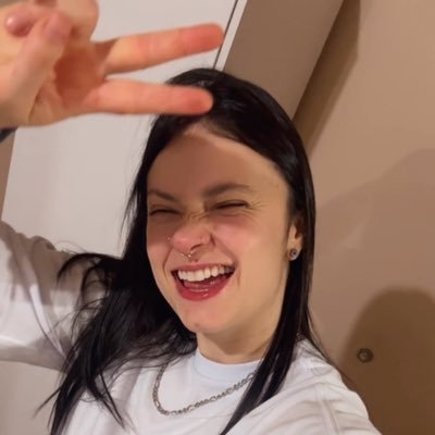 lolittei's profile picture. Geminiana publicitária que sofre pelo @scinternacional