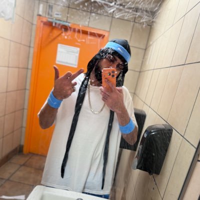 Kingsaif820's profile picture. 