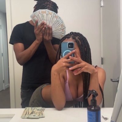 Nenenykole's profile picture. imposter🎭 thablackgoat🐐 #Moneyovaeverything