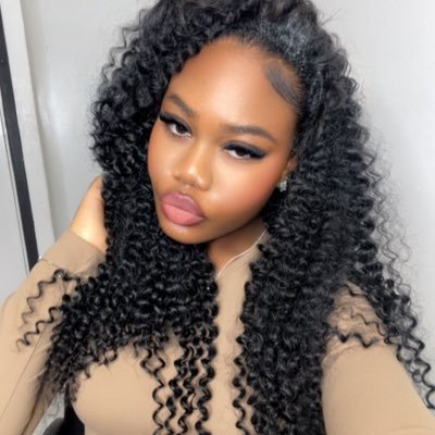 ebbsfaee's profile picture. 