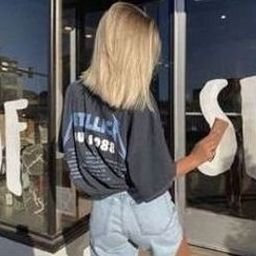 Ynixu16576's profile picture. 