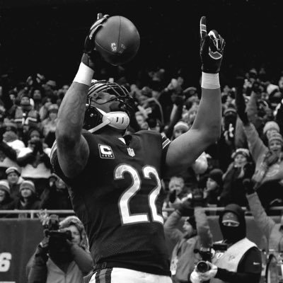 bearsplzlose's profile picture. | 22 | #1 Luther Burden Truther | JBITBPITNHL | Fire Counsell |