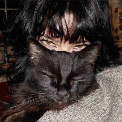 servingyoauntie's profile picture. 