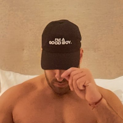 LePetitPapi007's profile picture. 5'7 | 170 💪🏽🍑👊🏽🎥😈
NSFW | Only 18+