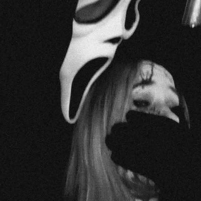 vincentvondash's profile picture. Profesor de la teoría de cuerdas y mordazas en el campo del bondage