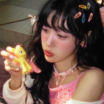 archivedponies's profile picture. account dedicated to posting the mane6 from 'my little pony' and their silly little show ಌ