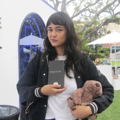 ilycourtneaton's profile picture. adolescente burra