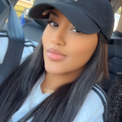 xvlvne's profile picture. just a girl