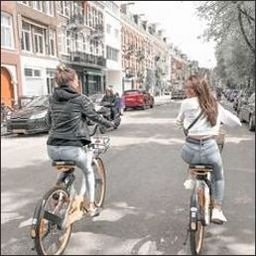 Eekiloo4217860's profile picture. 愛の花が咲く場所 🌸