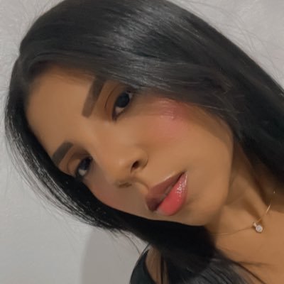 Hellencf20's profile picture. My playlist starts and ends with @beyonce🎧🎶/fav artist’’ 💭 ﾟ₊