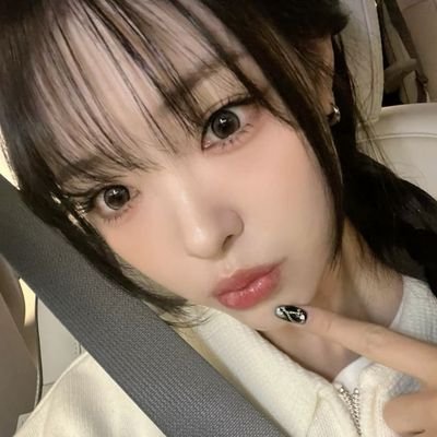 whitesoulsnks's profile picture. yunju, jaeri, nichojoo and mulmyungz pilled