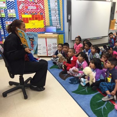 vaolivaresTV's profile picture. Writer/ 👩🏽‍🏫 : 💖 Aldine product;from radio and tv. @uhdowntown grad. classroom acct: @ms_vanessaprek