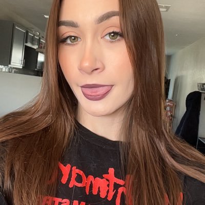 AmellMA_'s profile picture. Writer & reader 🦋 Baldurs Gate, Dragon Age, Mass Effect, Stardew Valley, Sims✨Everything and nothing✨ Sleep Token🖤 Here to talk about shit I love.