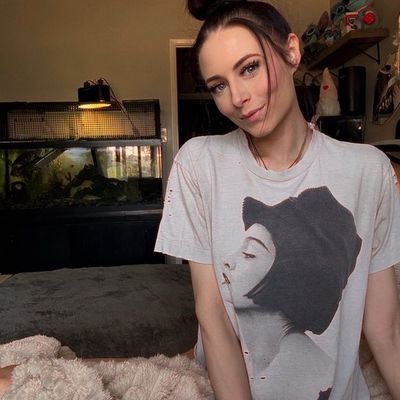 EmilyScott1551's profile picture. Always calm and lovely 😍😍🌹