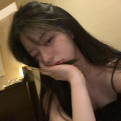 auroresnoires's profile picture. “I think you have to crash into things and get broken a few times to get better.”