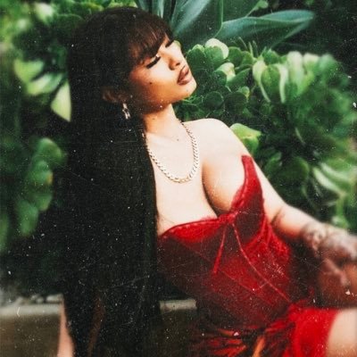 evitaswrld's profile picture. ꩜ start a war enthusiast.