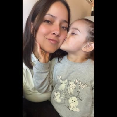 carrsanchz's profile picture. 