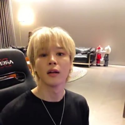 DarinkSn's profile picture. 🙆🏻‍♀️BTS💜🐰🐥
ARMY FOREVER BTS FOREVER