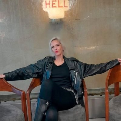 __demonique__'s profile picture. ORGULLOSAMENTE MADRE 
Activista ❤️🧡💛💚💙💜
De Mataderos​, CABA/ sobrevivo en 
MDP