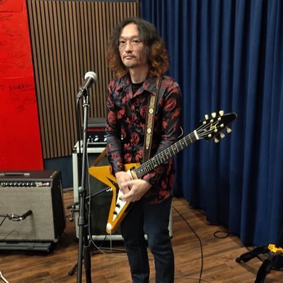 okamohead's profile picture. 和歌山県出身。THE YELLOW MONKEY,hide,が好き！ THE YELLOW MONKEYのコピーバンド THE ASIAN MONKEYでリードギターを担当 ジュセイギズ,218Guitars,BizenWorks ,Akima&Neos,なとり音造のまわし者！日本保守党党員 臨済宗妙心寺派