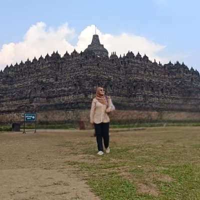 yanahaudy's profile picture. Mom of two and a wife. Content writer in Kompasiana, blogger at https://t.co/re1agxF3qw, and ghostwriter for everyone who needs.