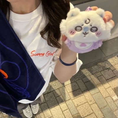 a6xlv's profile picture. じゃあもう夢から醒めるね