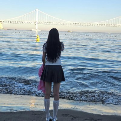 jfbbbfo's profile picture. A girl from the United States with a passion for travel, coffee, and fine wine. Enjoys exploring new experiences and pursuing investment opportunities