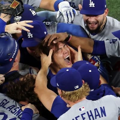 BearishPear's profile picture. Soy yo!
Me gustan las peliculas y los deportes.