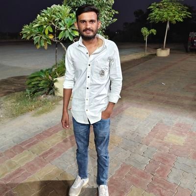 Ratan_Saran28's profile picture. 💪 किसान 💪

कर्म भूमि, जन्म भूमि  👉 वीर महाराणा प्रताप की भूमि  चित्तौड़गढ़