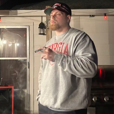 BlakeOnCusseta's profile picture. @itsapollosharp | he/him | ☭