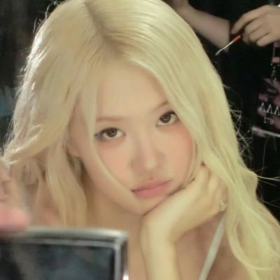 ljjjjyr's profile picture. 律粉互关  🌹✨