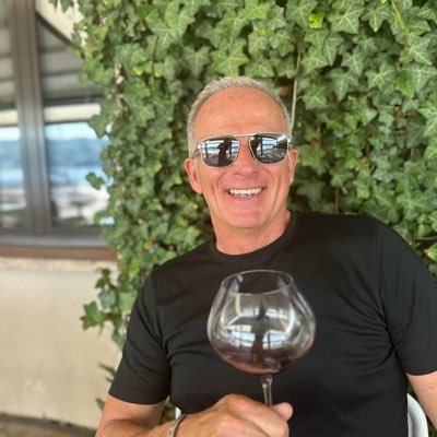 felix_author's profile picture. 