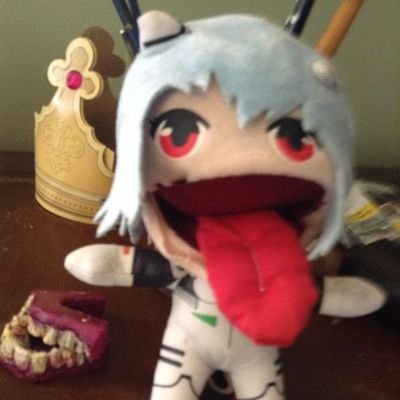 Susuhitem's profile picture. im horny and not horny at the same time (only fictional characters only)