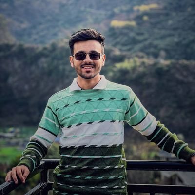 PiyushPatil2004's profile picture. Student | Tech | Chess | Cricket | Movies