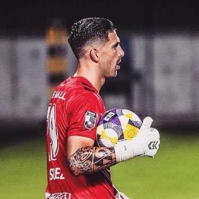 Suarez1Jose's profile picture. Official profile. Jef United Chiba Goalkeeper. Born in Gijon (Asturias)