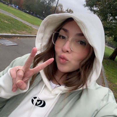 duhdarianne's profile picture. so unserious. Caitlin Clark. Wemby. #PorVida #Fever 🇺🇸🇲🇽 🐶🍺