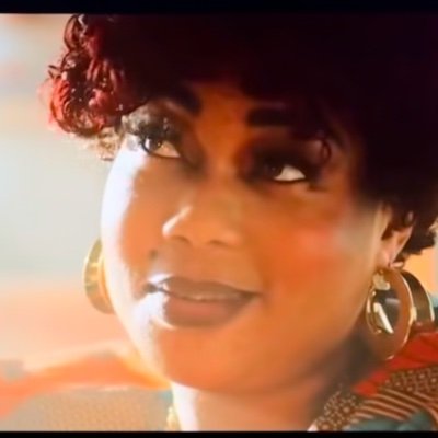 Are_omotoyosi's profile picture. looking for a new content partner 😛😛