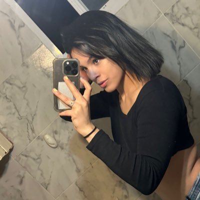 moreena1818's profile picture. 