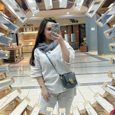 shydili's profile picture. À propos des mots que je ne peux pas dire