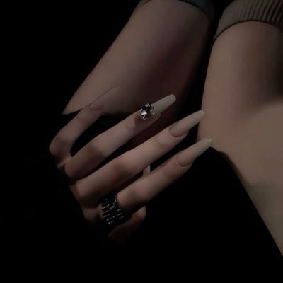 Lunalie__'s profile picture. 