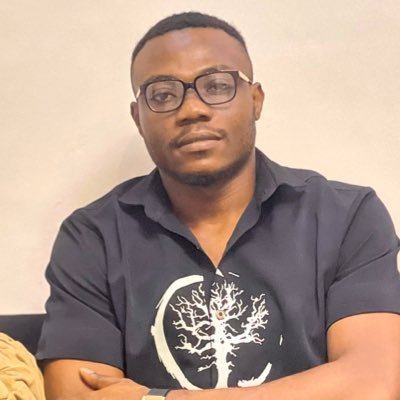 DevChiJay's profile picture. 