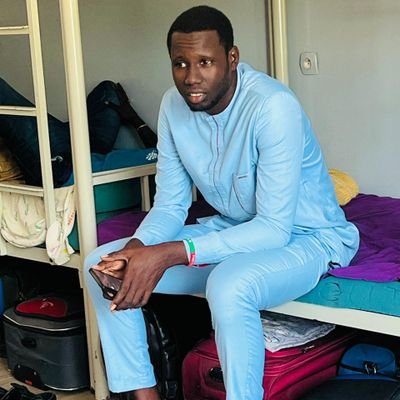 Abdoula29083190's profile picture. Enseignant de l'élémentaire. Étudiant à l'université cheikh Anta Diop de Dakar au départ D'anglais. spécialisé aux études africaines et postcoloniales. 🇸🇳